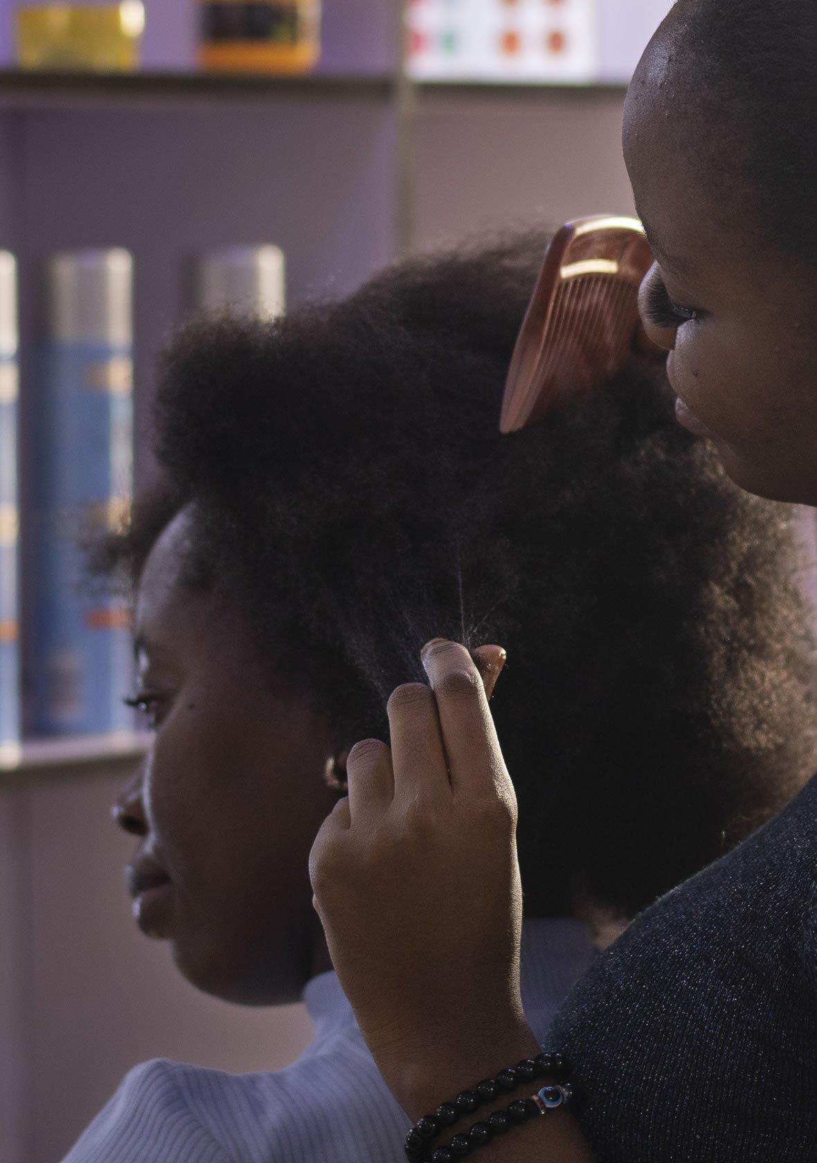 Experienced Hairstylist Needed